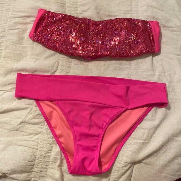 VS Barbie pink sequin bikini set ! Top is size small, bottoms are mediums - Picture 1 of 4